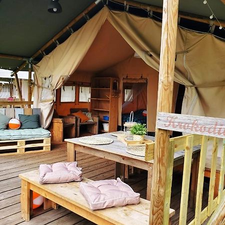 Vakantiepark De Bergen Wanroij - Safaritent 外观 照片