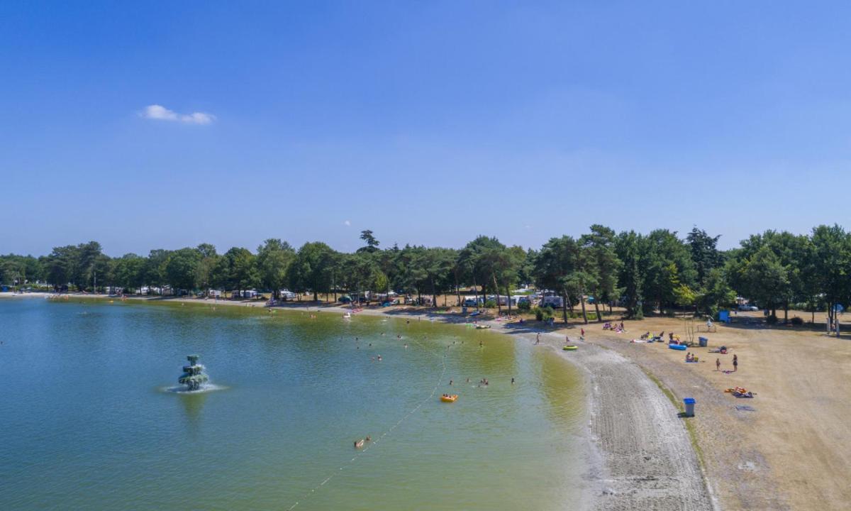 Vakantiepark De Bergen Wanroij - Safaritent 外观 照片